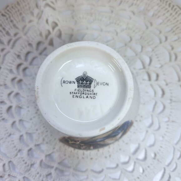Crown Devon Porcelain Vase Cries of London Victorian Style Staffordshire… - Picture 9 of 9